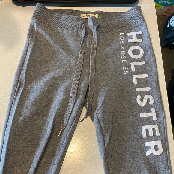 Hollister Legging- bundle 3+ items get 15% off - Picture 6 of 6